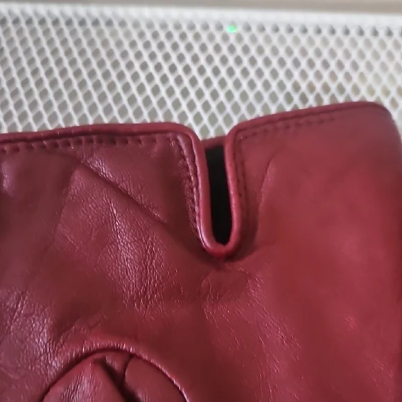 Isotoner Burgundy Genuine Leather Gloves Size L - Picture 8 of 11